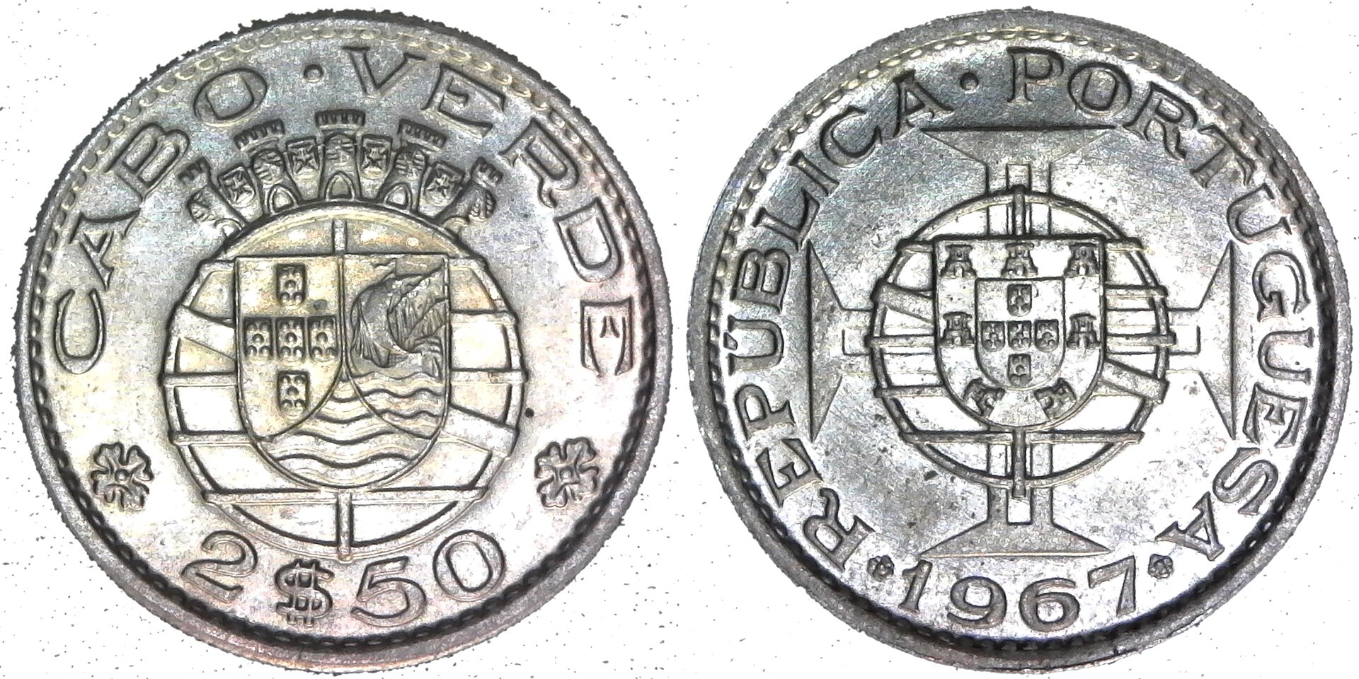 Cape Verde 2.5 Escudos 1967 obv-side-cutout.jpg
