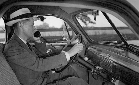 car-phones-1476934055948.jpg