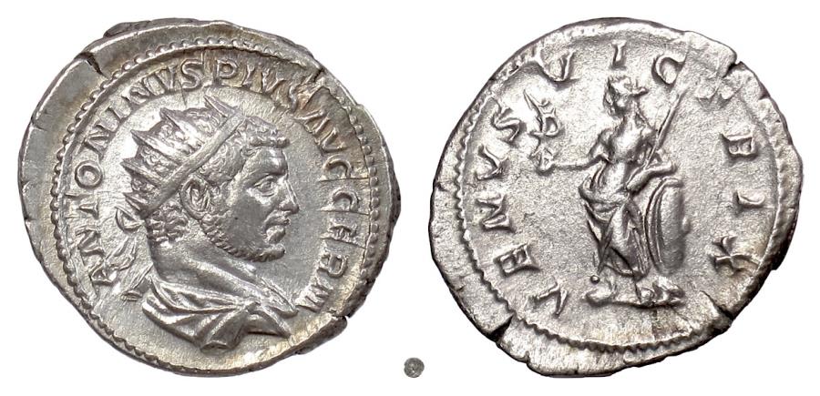 Caracalla Antoninianus - Venus Victrix - jpg version.jpg