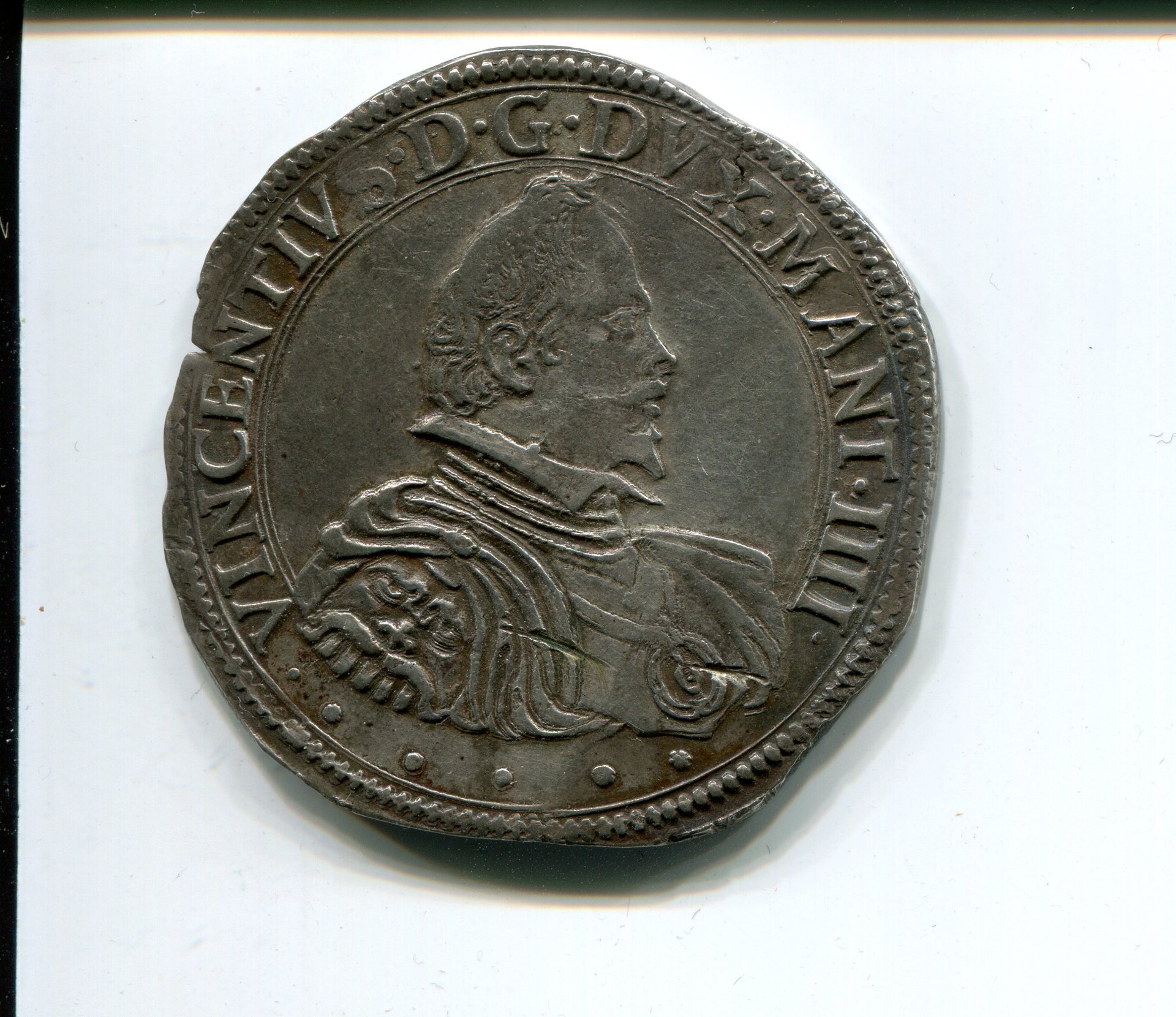 Casale Vincenzo I Gonz Scudo nd LD obv 236.jpg