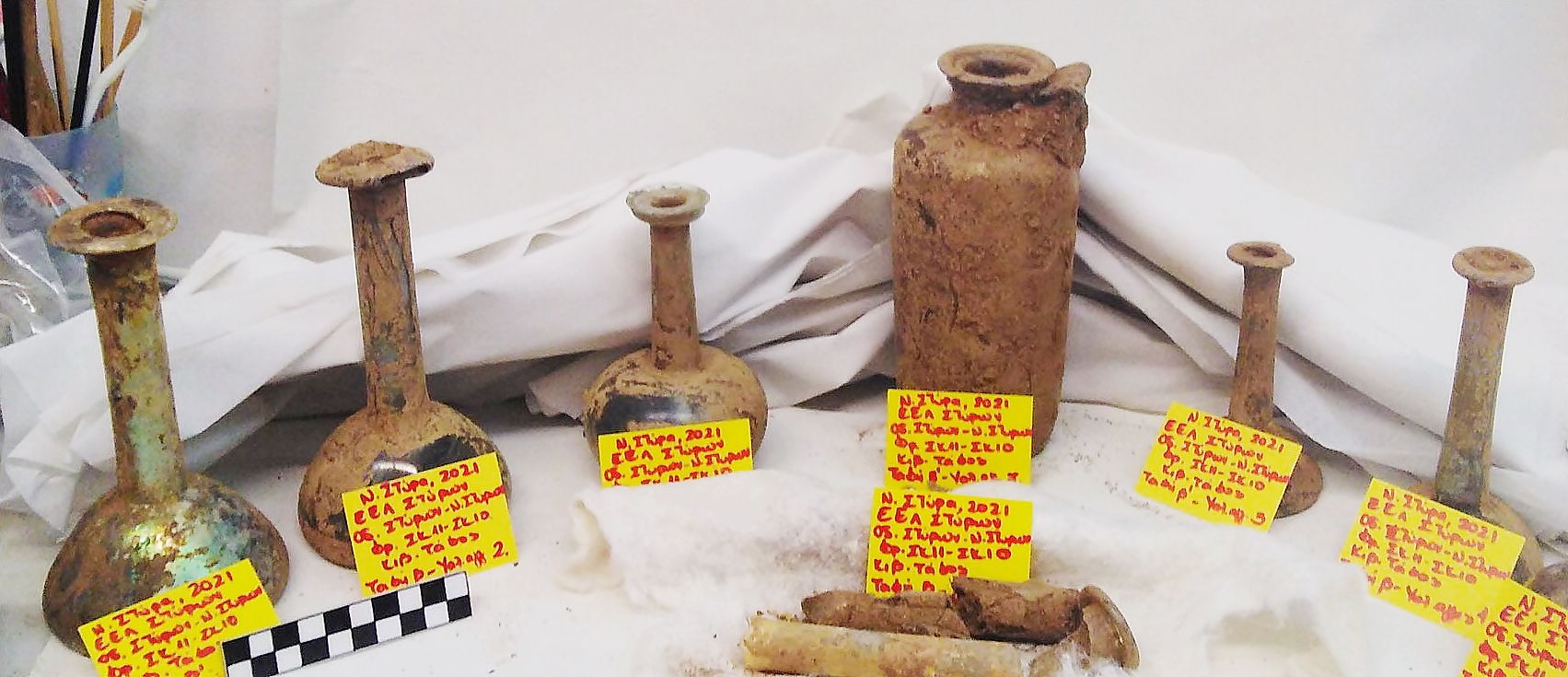 Ceramic-and-glass-vessels.jpg