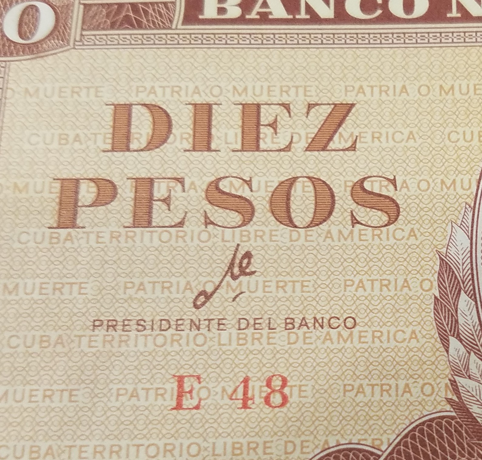 Che signature.jpg