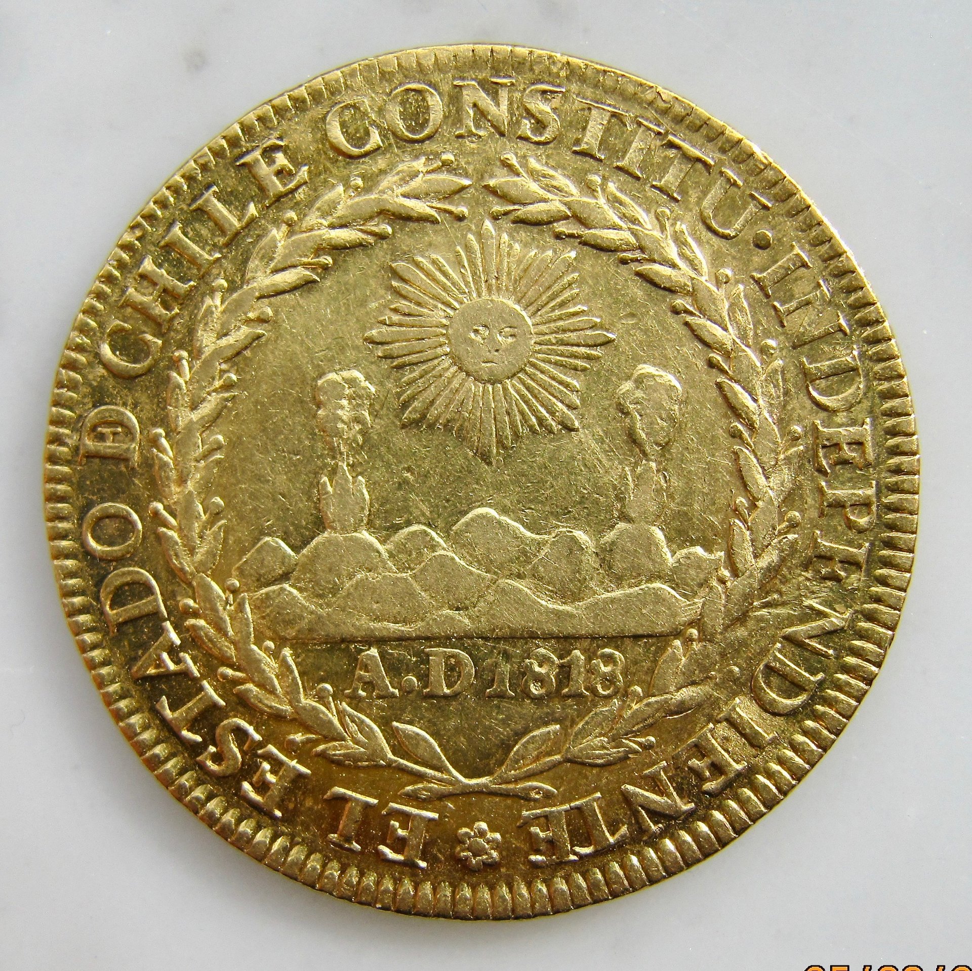 Chile 8 Escudos 1818 FD - OBV - 1.jpg