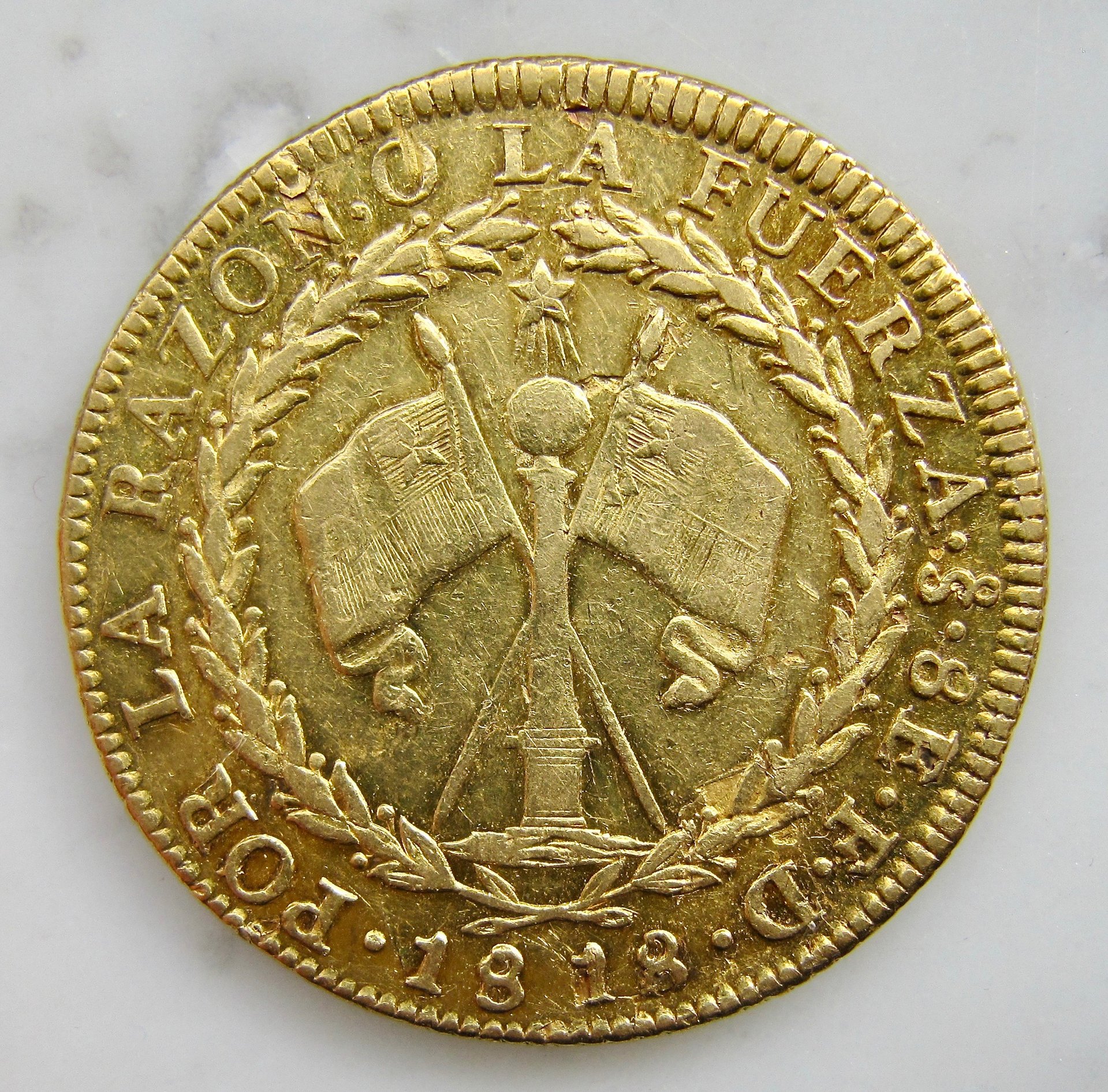 Chile 8 Escudos 1818 FD - REV - 1.jpg