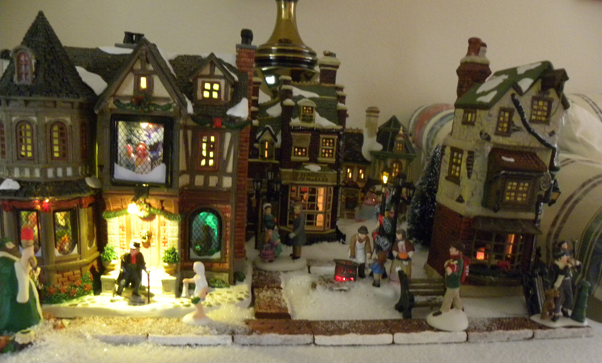 Christmas Carol Groud Level.jpg