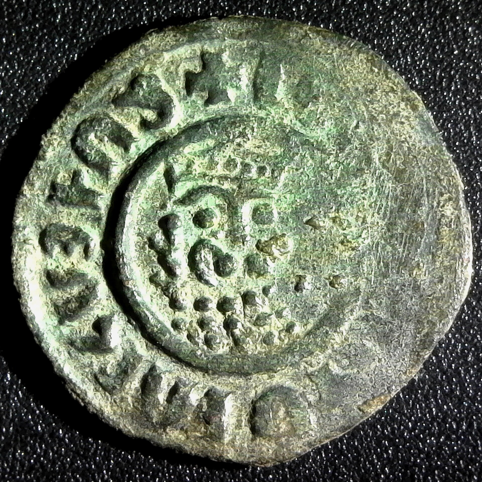 Cilician Armenia. Levon I 1198-1219AD. Copper Tank, Leonine Portrait obv.jpg