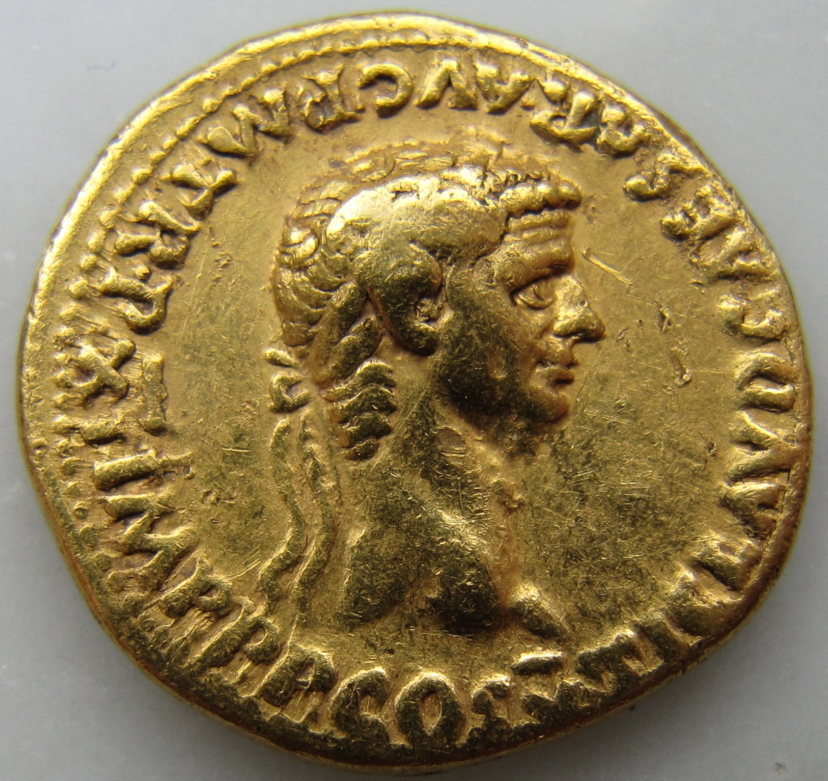 Claudius Aureus-Obv - 1.jpg