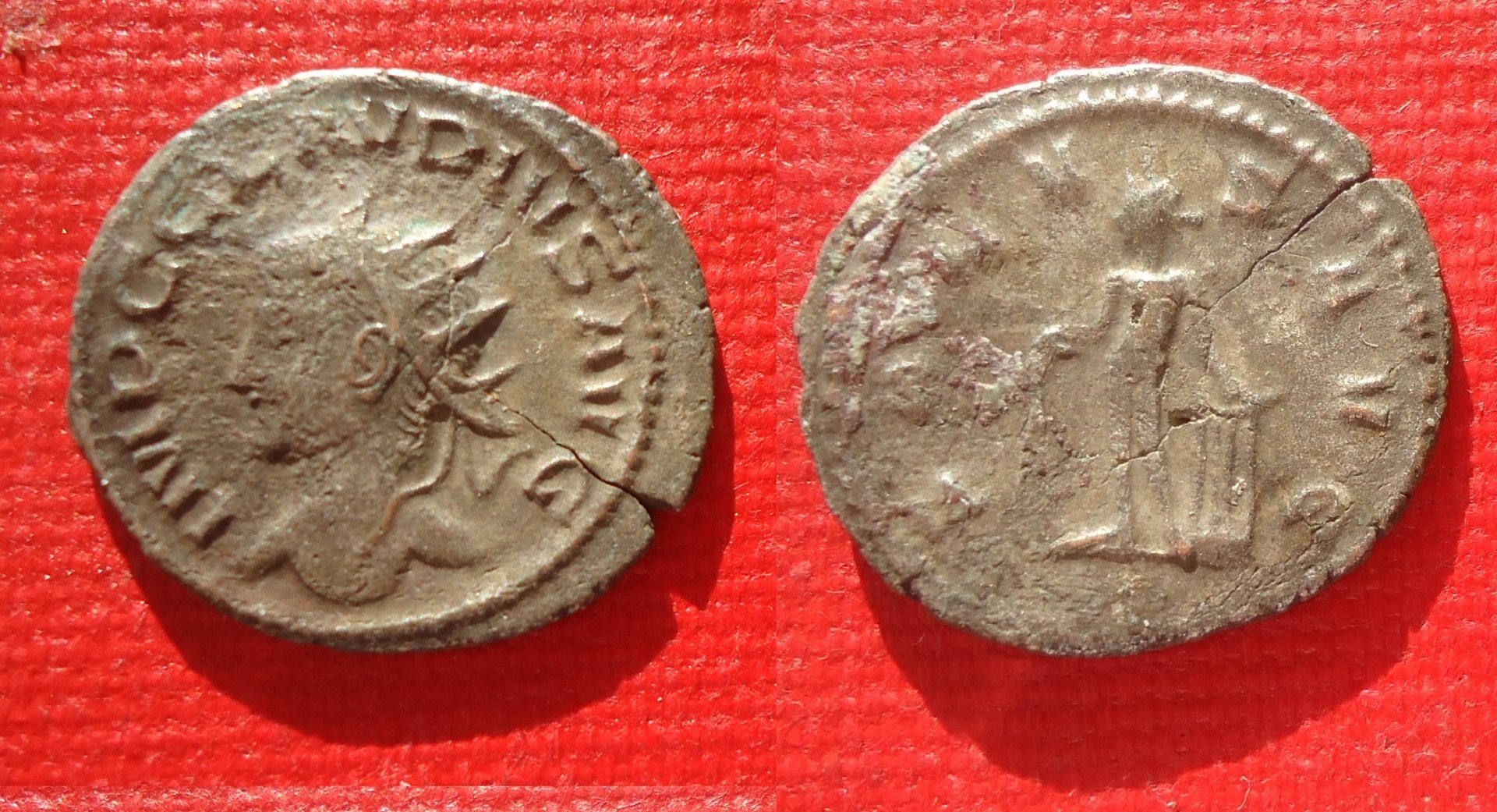 Claudius II - Apollo bust left lot Sep 18a.jpg