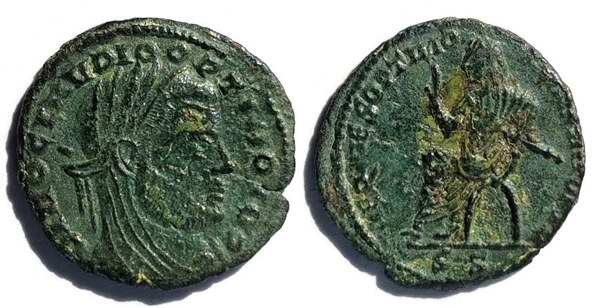 Claudius II (DIVO) under Constantine half follis.jpg