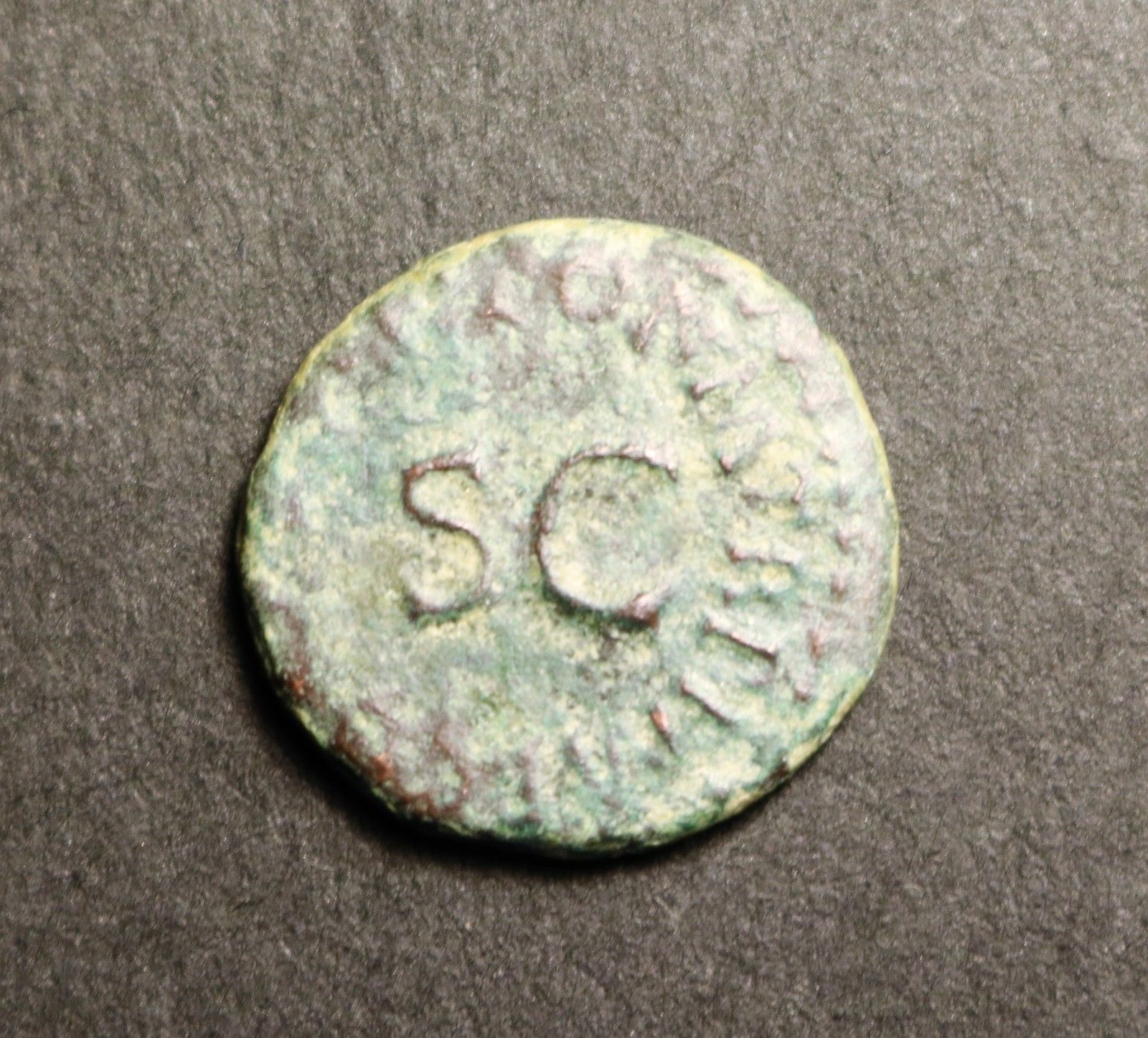 claudius quadranss-l1600.jpg