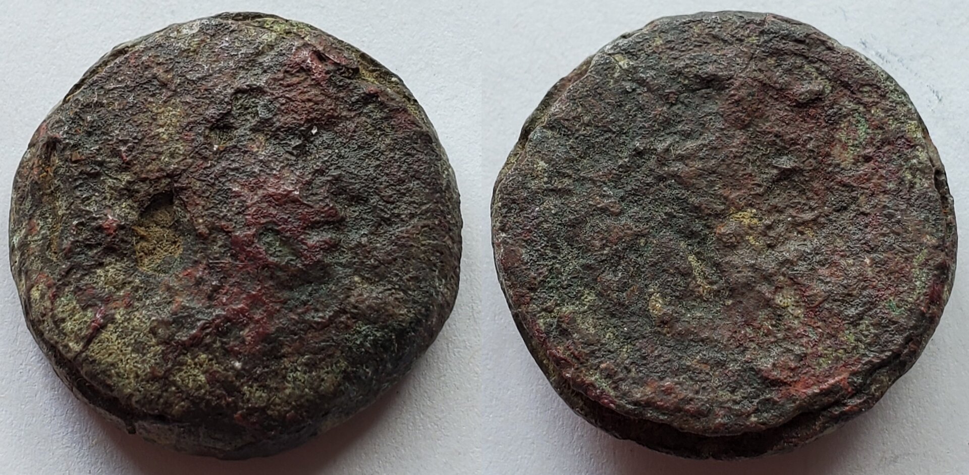 Cleopatra VII AE 80 Drachmae.jpg