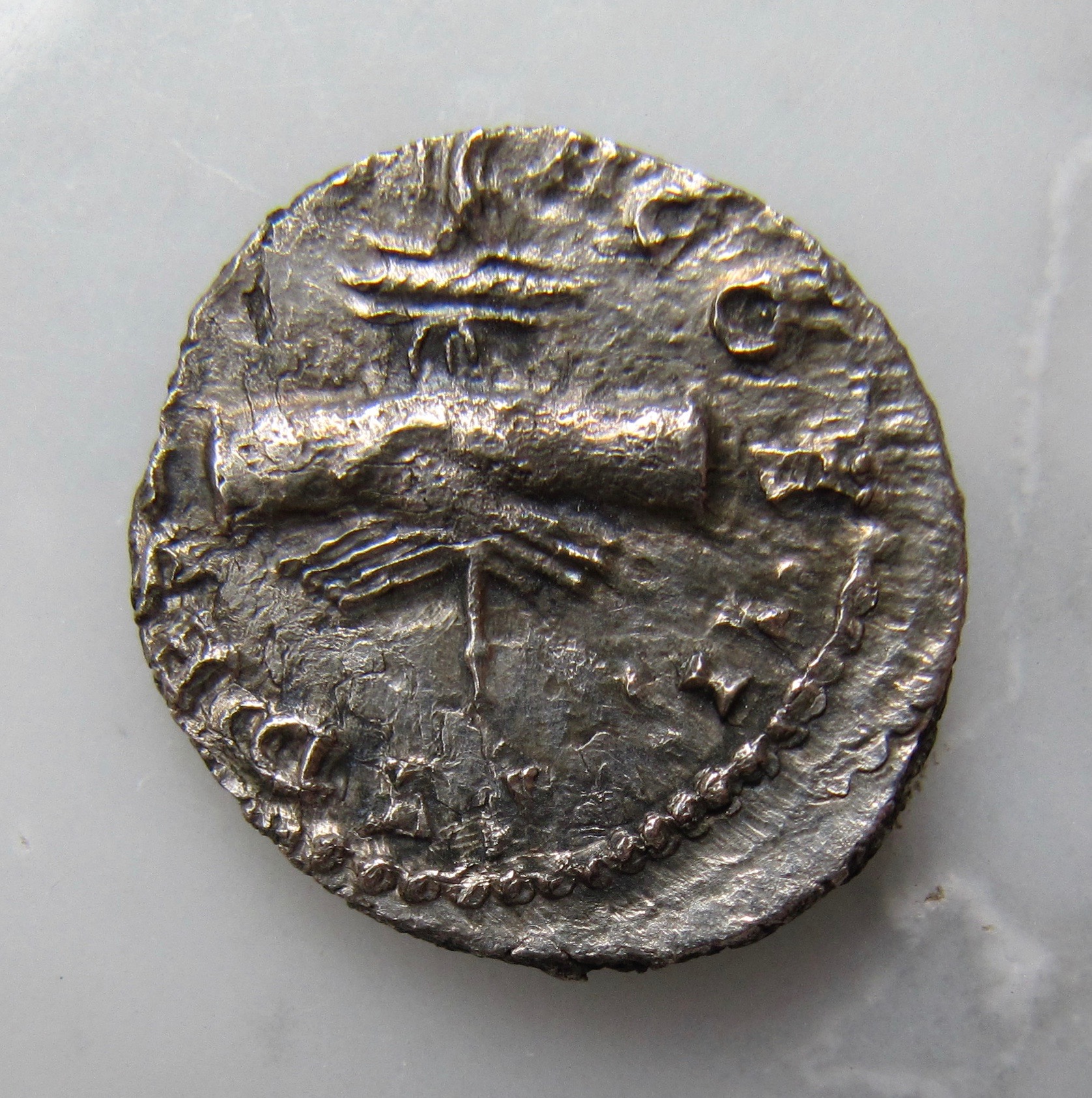Clodius Albinus Denarius-Hands-Rev - 1.jpg
