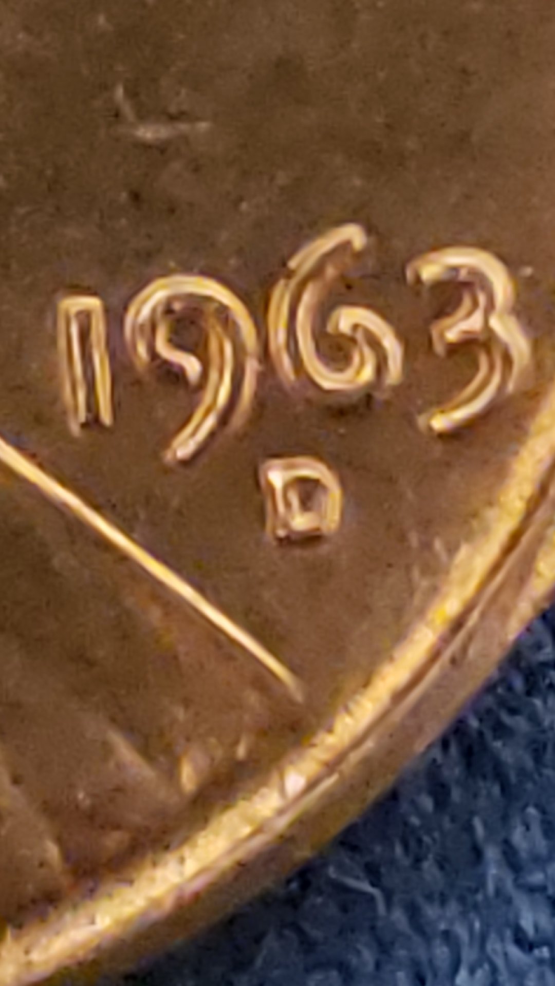 CM201030-221855023.jpg