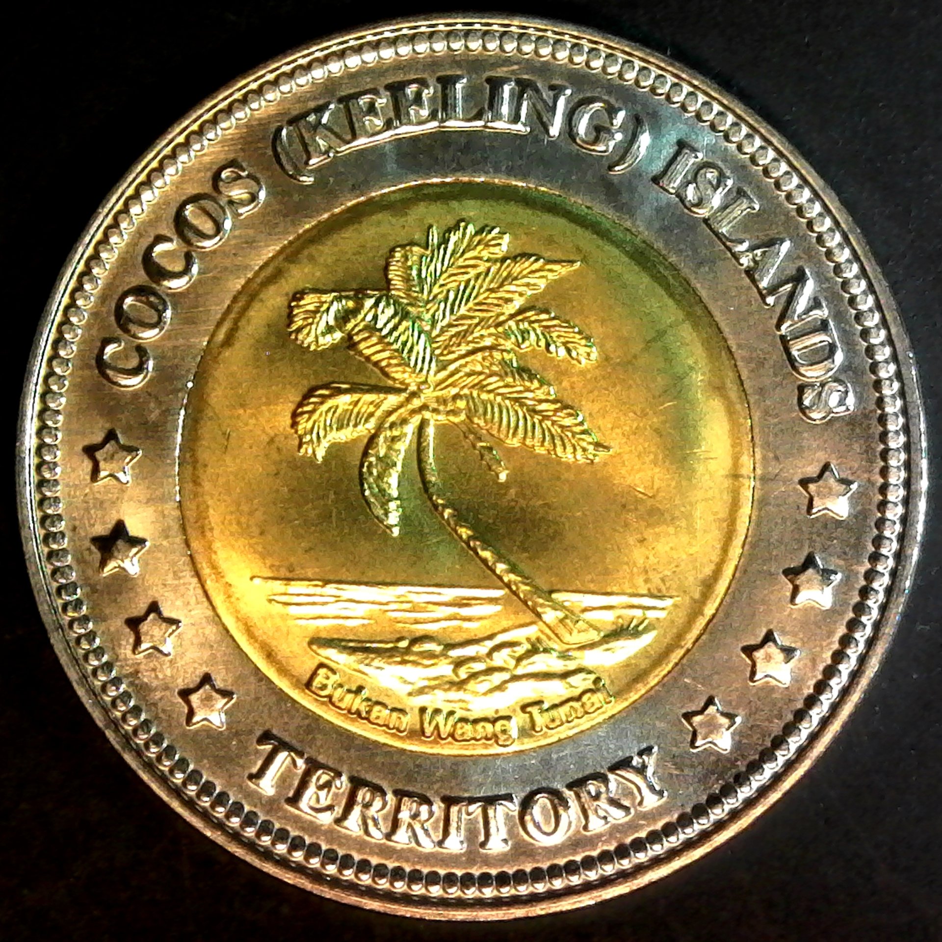 Cocos Keeling Five dollars 2004 fantasy token obv.jpg