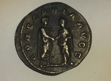 Coin p1.jpg