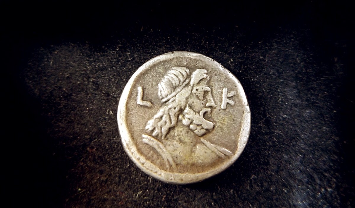Coin - Tail 1.jpg