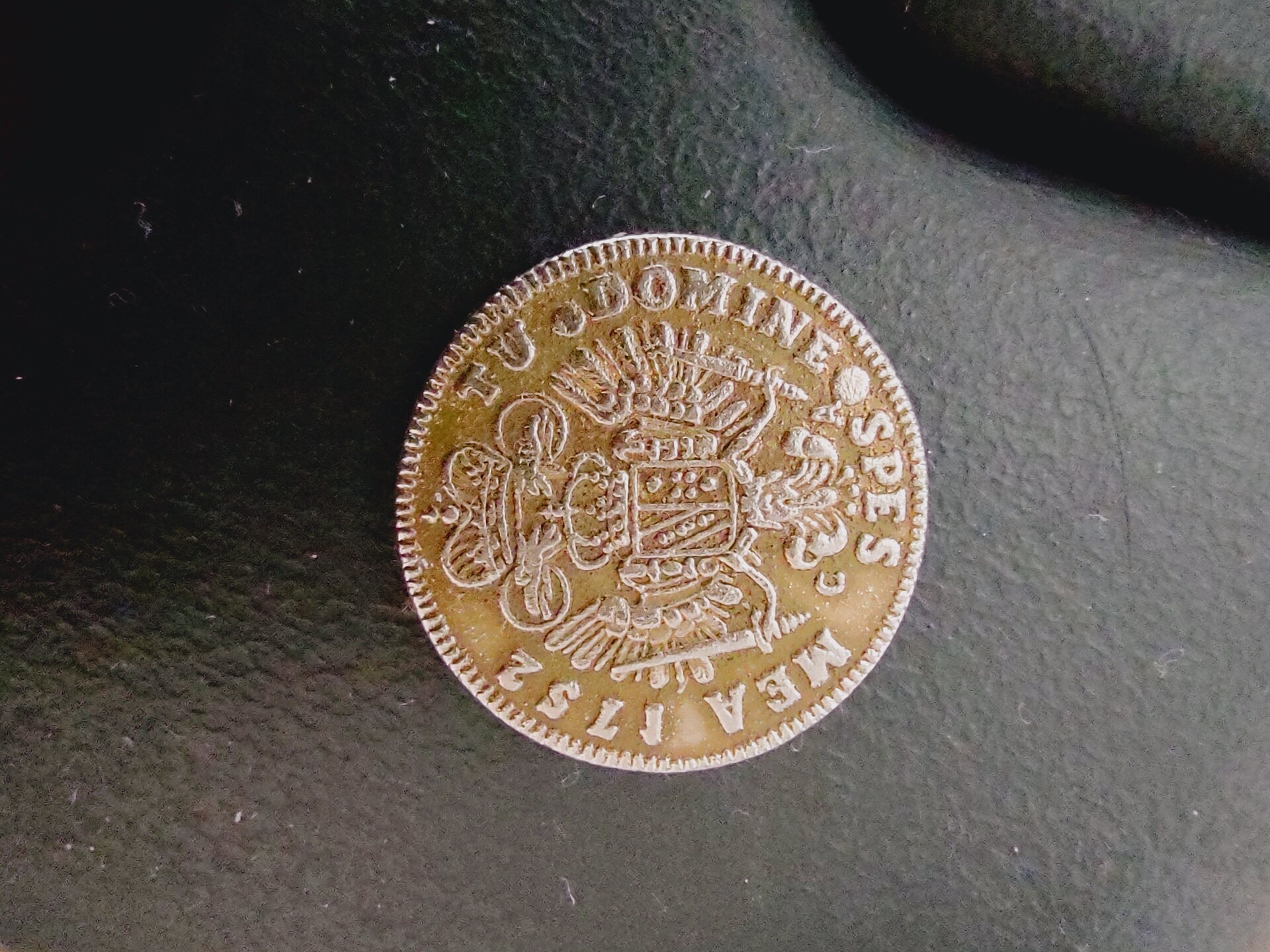 coin_side1.jpg