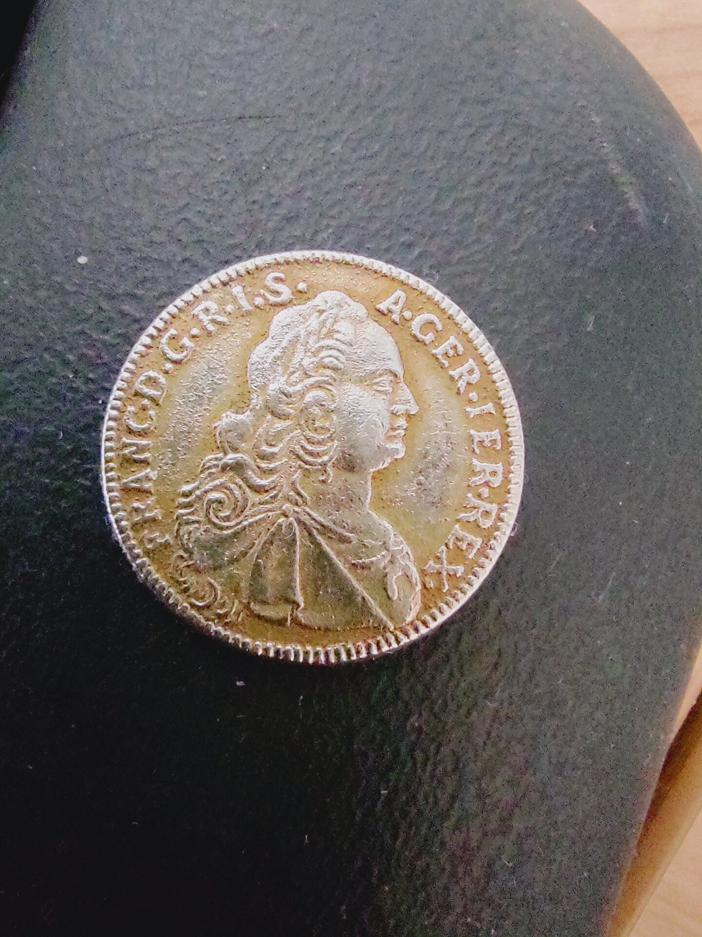coin_side2.jpg
