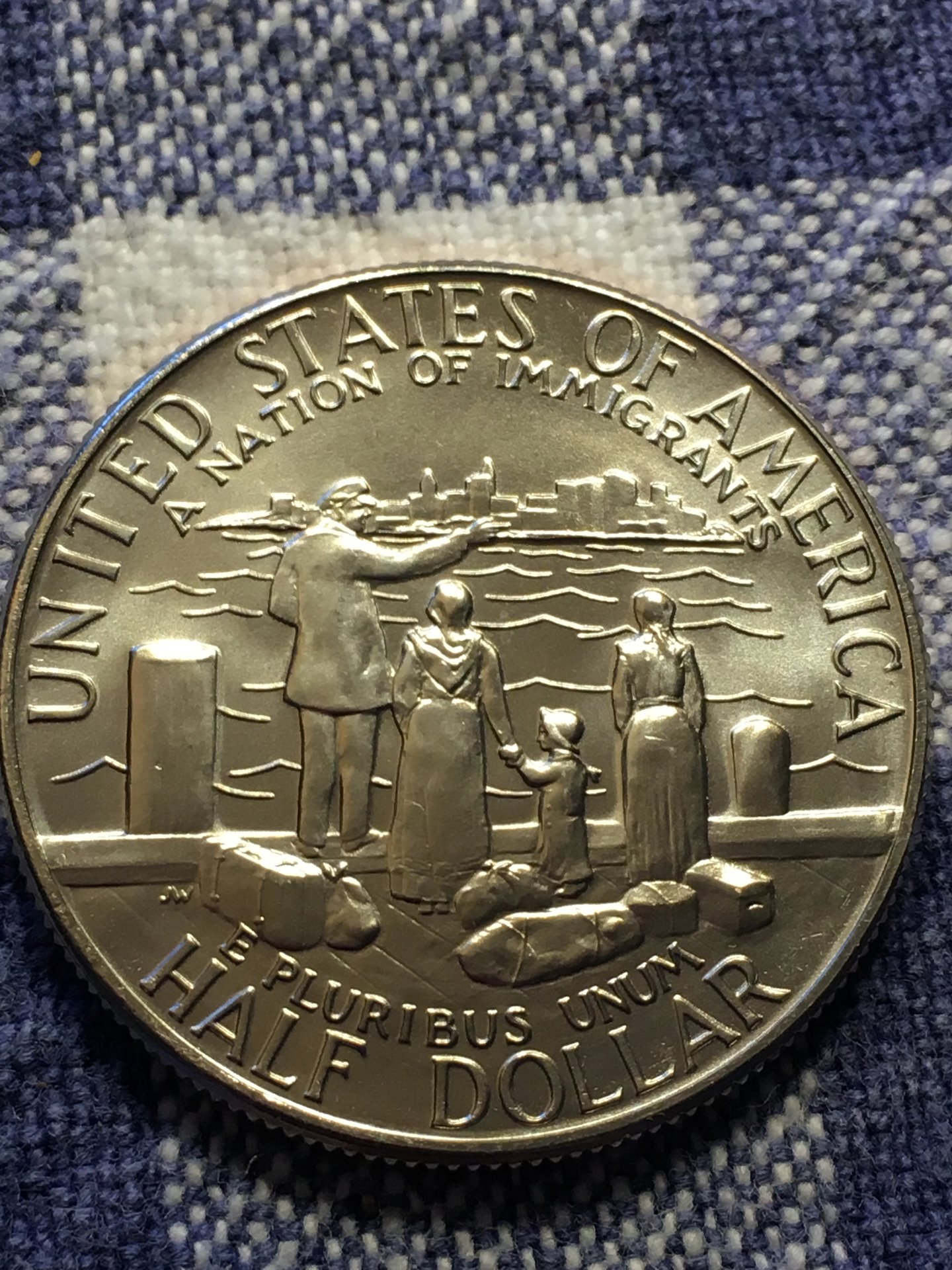 commemorative immigration half dollar reverse.JPG