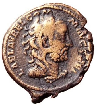 commodus club a.jpg