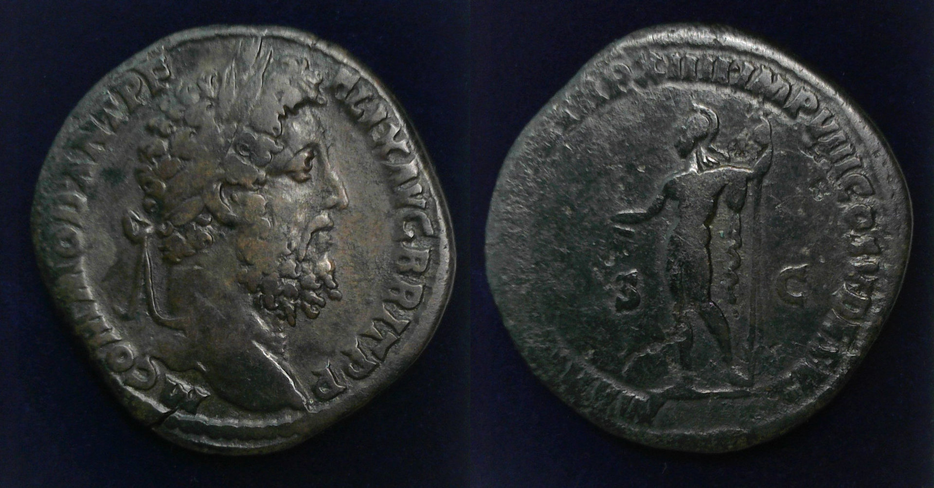 Commodus Sestertius.jpg