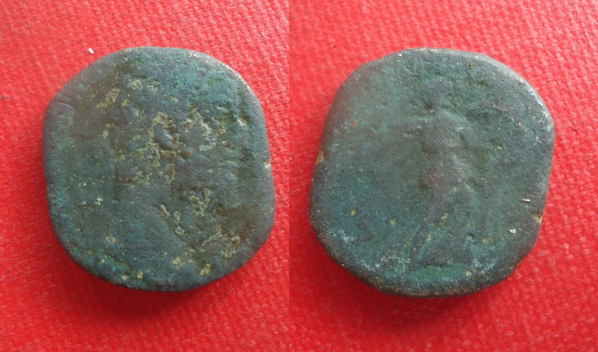 Commodus - Sestertius Minerval June 2028 ().jpg