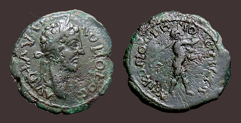 CommodusNicopolisInfantDionysos.jpg