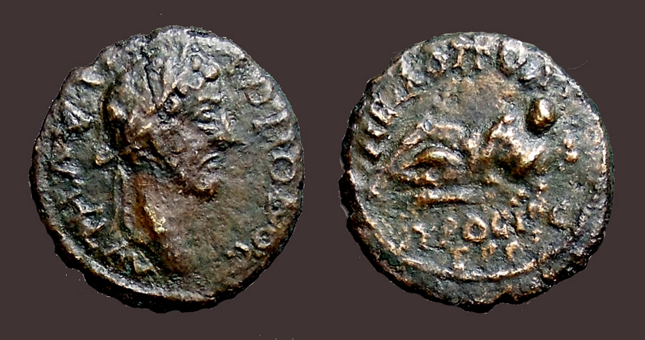 CommodusNicopolisRecliningFigure.jpg