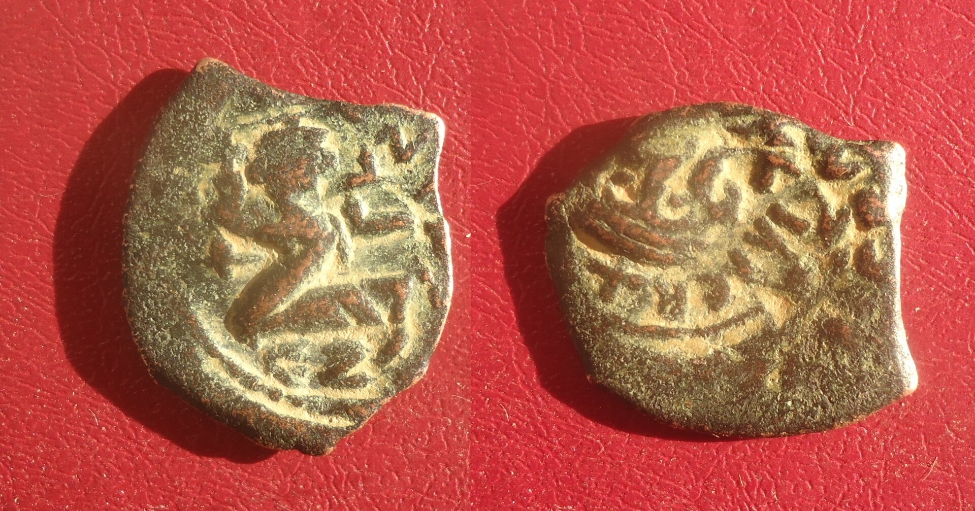 Constans II - Const. Follis over Herc lot NC Oct 2020 (0).jpg
