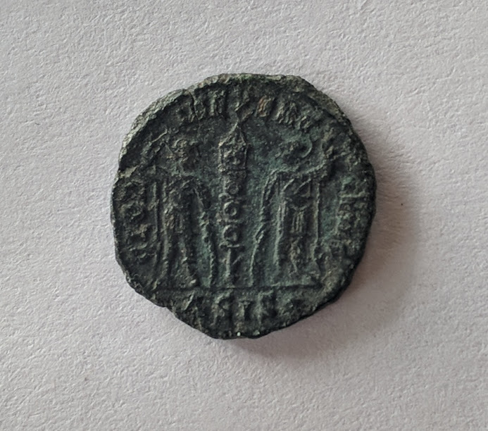 constans2.jpg