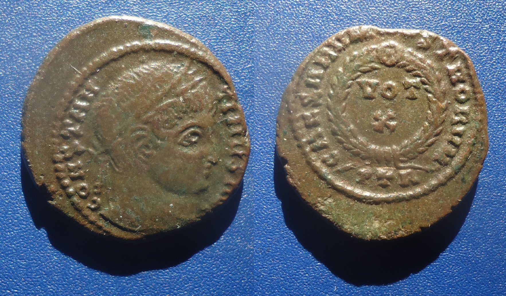 Constantine I - Trier VOT X wreath DS lot Oct 2021 (0).jpg