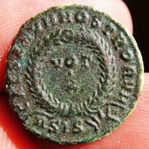 Constantine II 17 REV.jpg