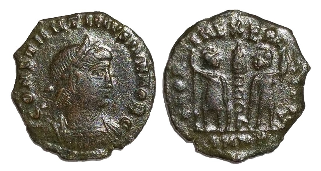 Constantine II GLORIA EXERCITVS Nicomedia reduced centenionalis.jpg