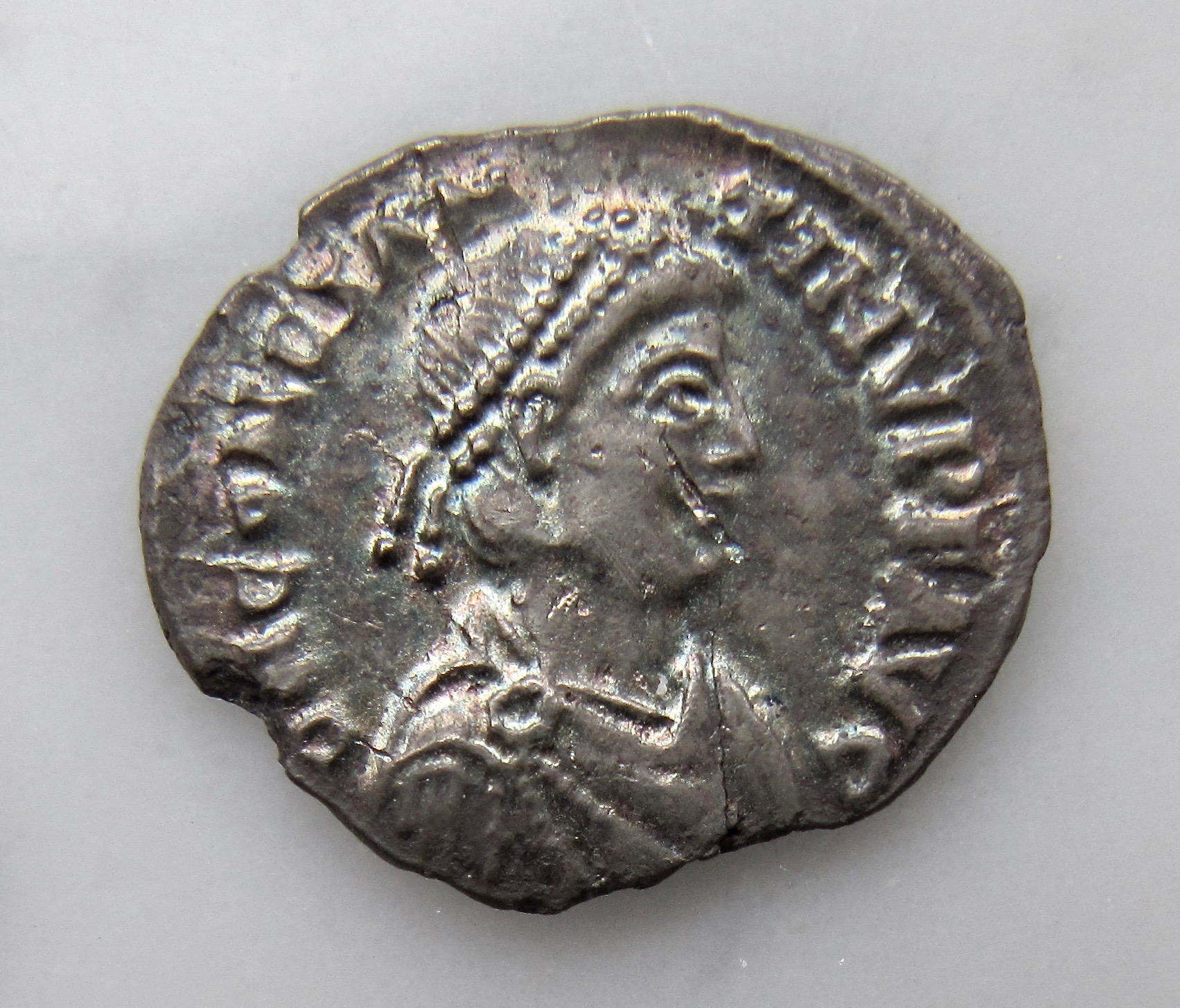 Constantine III Siliqua OBV1 N - 1.jpg