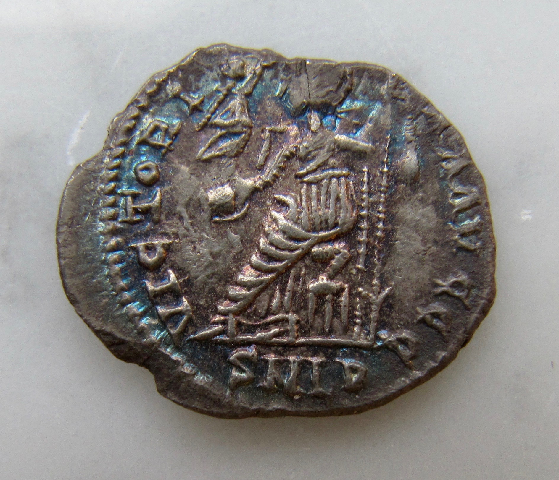 Constantine III Siliqua REV1 N - 1.jpg
