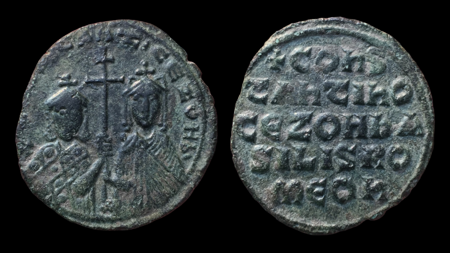 Constantine VII and Zoe, Byzantine Follis.png