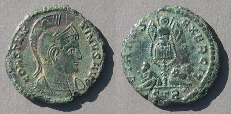 Constantine3VIRTVSEXERCITtrophy88129.jpg