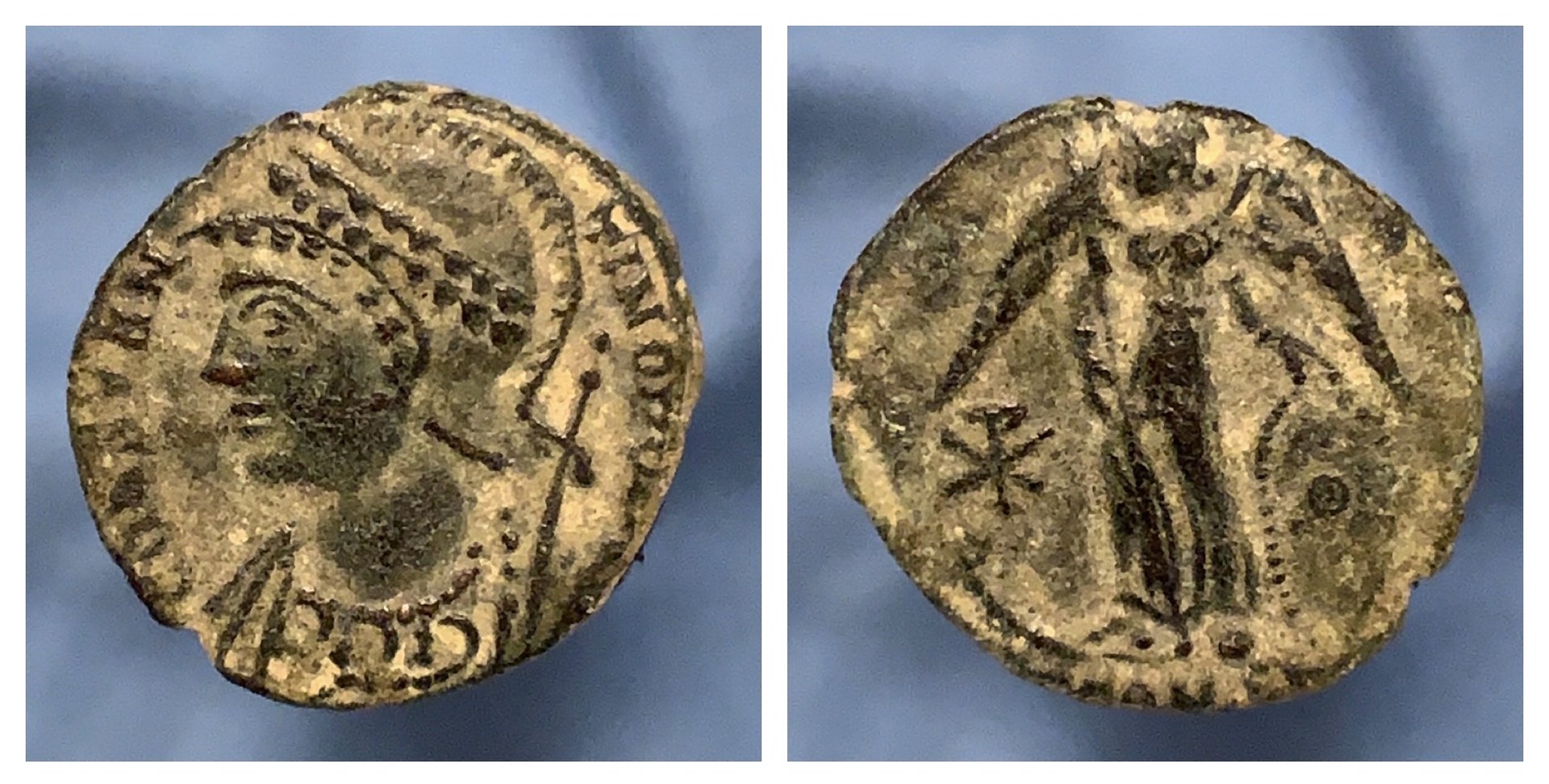 CONSTANTINOPOLIS COMMEMORATIVE RIC VII Arles 386 and 401.JPG