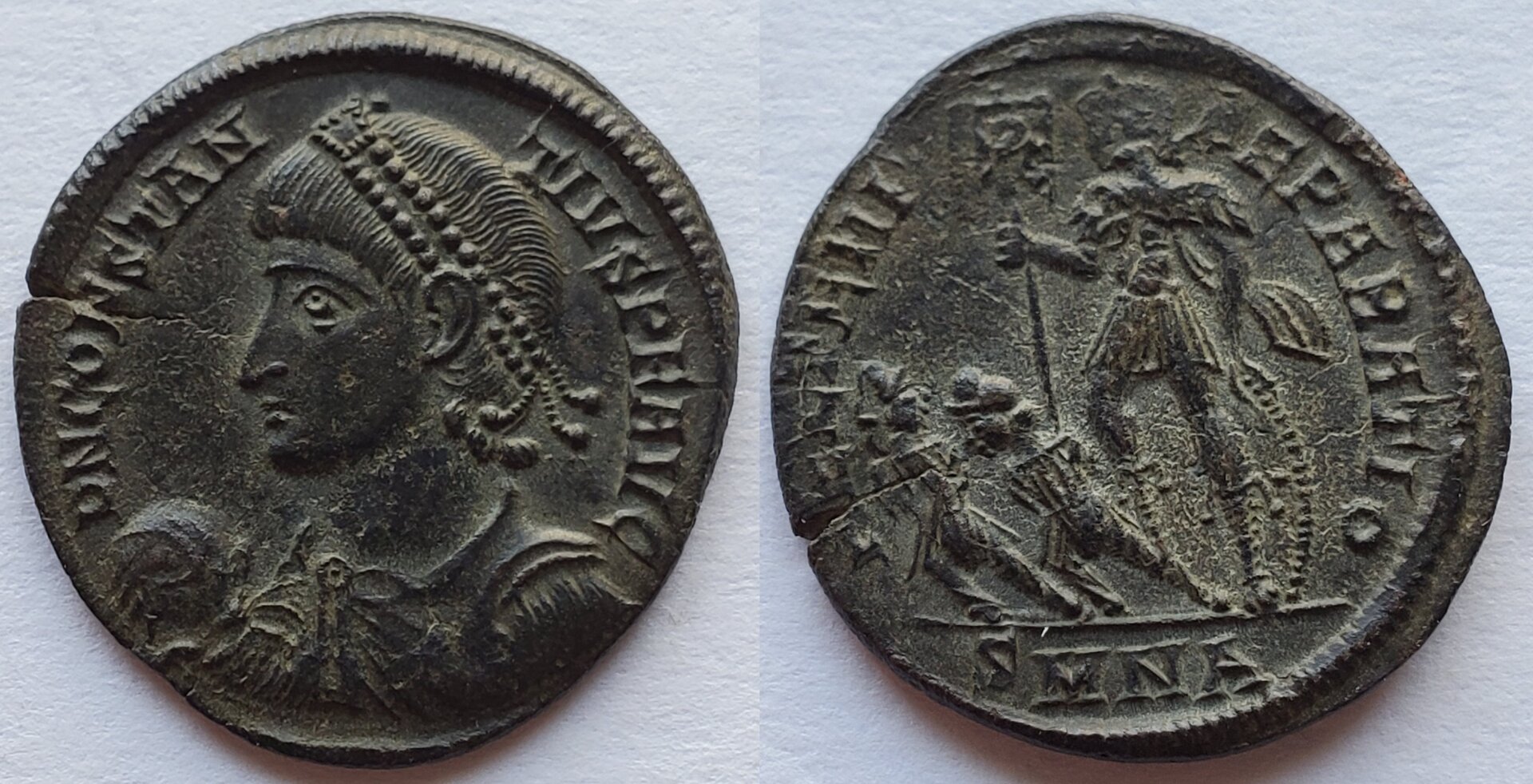Constantius II Fel Temp Reparatio emperor with captives.jpg