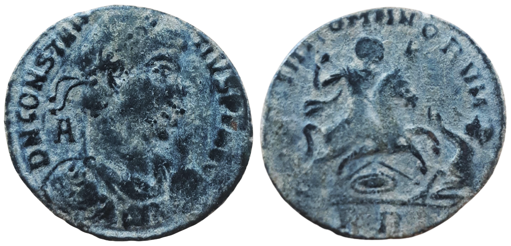 Constantius II GLORIA ROMANORVM Horseback spearing enemy.png