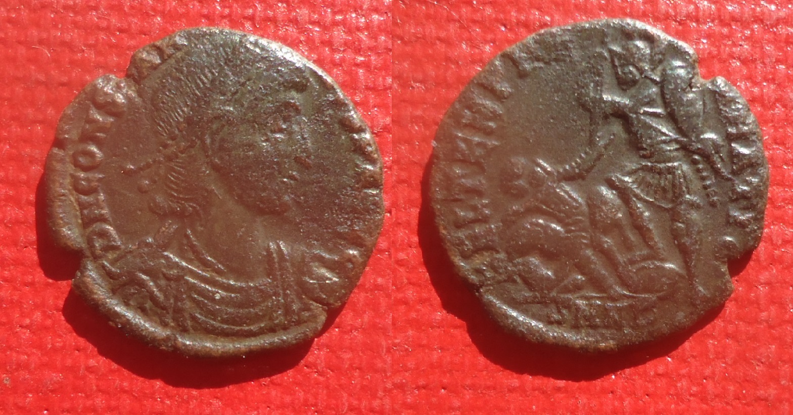 Constantius II - Nicomedia Fallen Horseman DS lot Oct 2021 (0).jpg