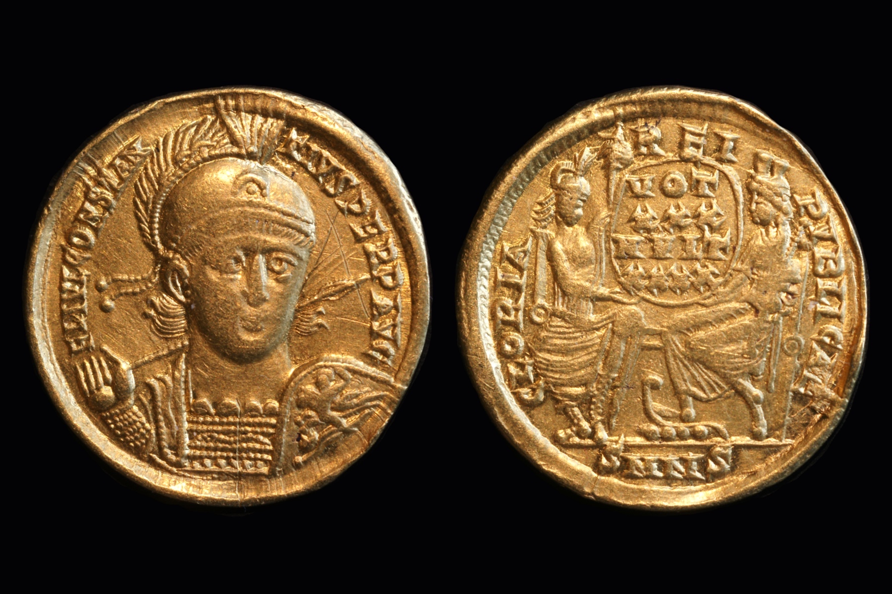 Constantius solidus.jpg