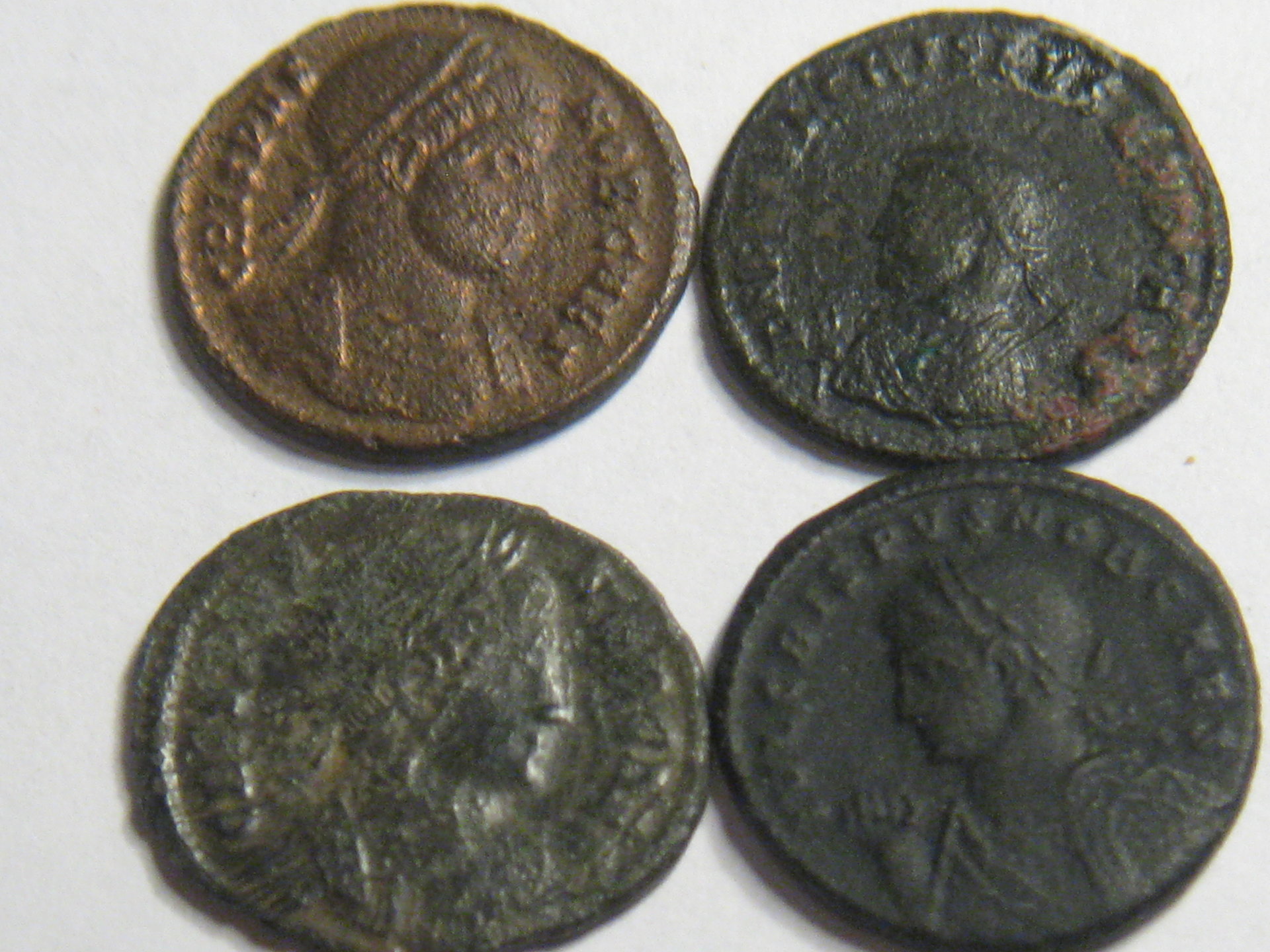 crispus coins +a maybe 001.JPG