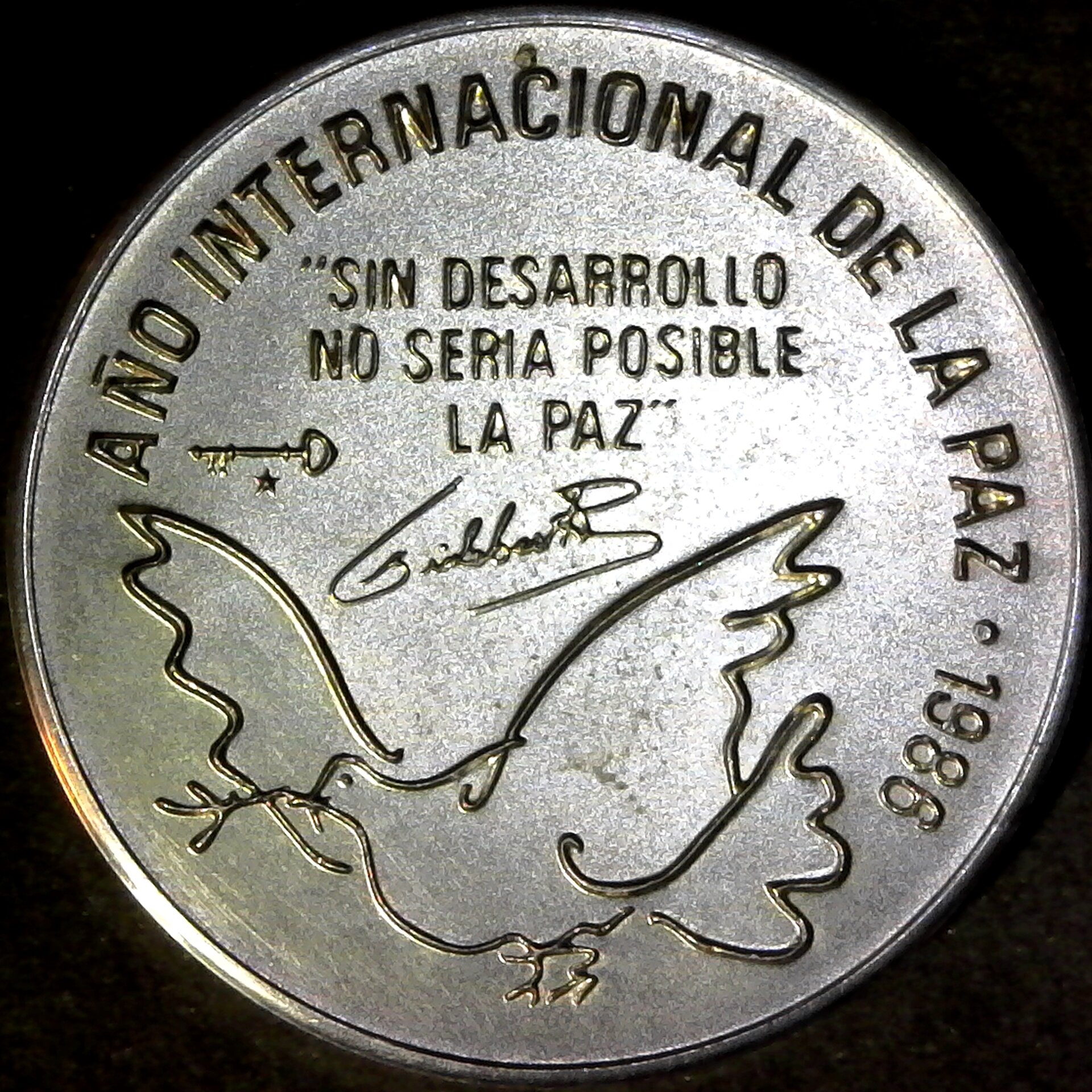 Cuba 1 Peso 1986 La Paz rev.jpg