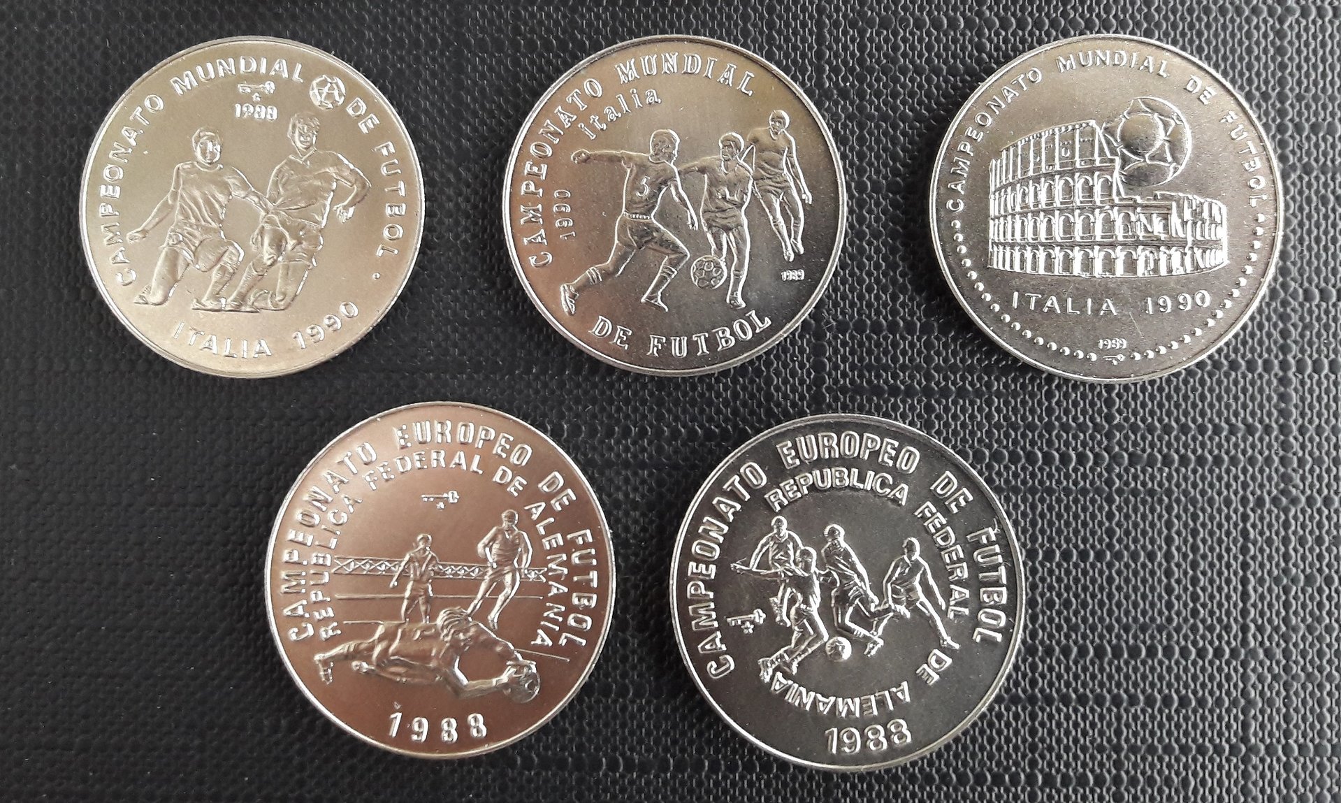 Cuba.1peso.Football.jpg