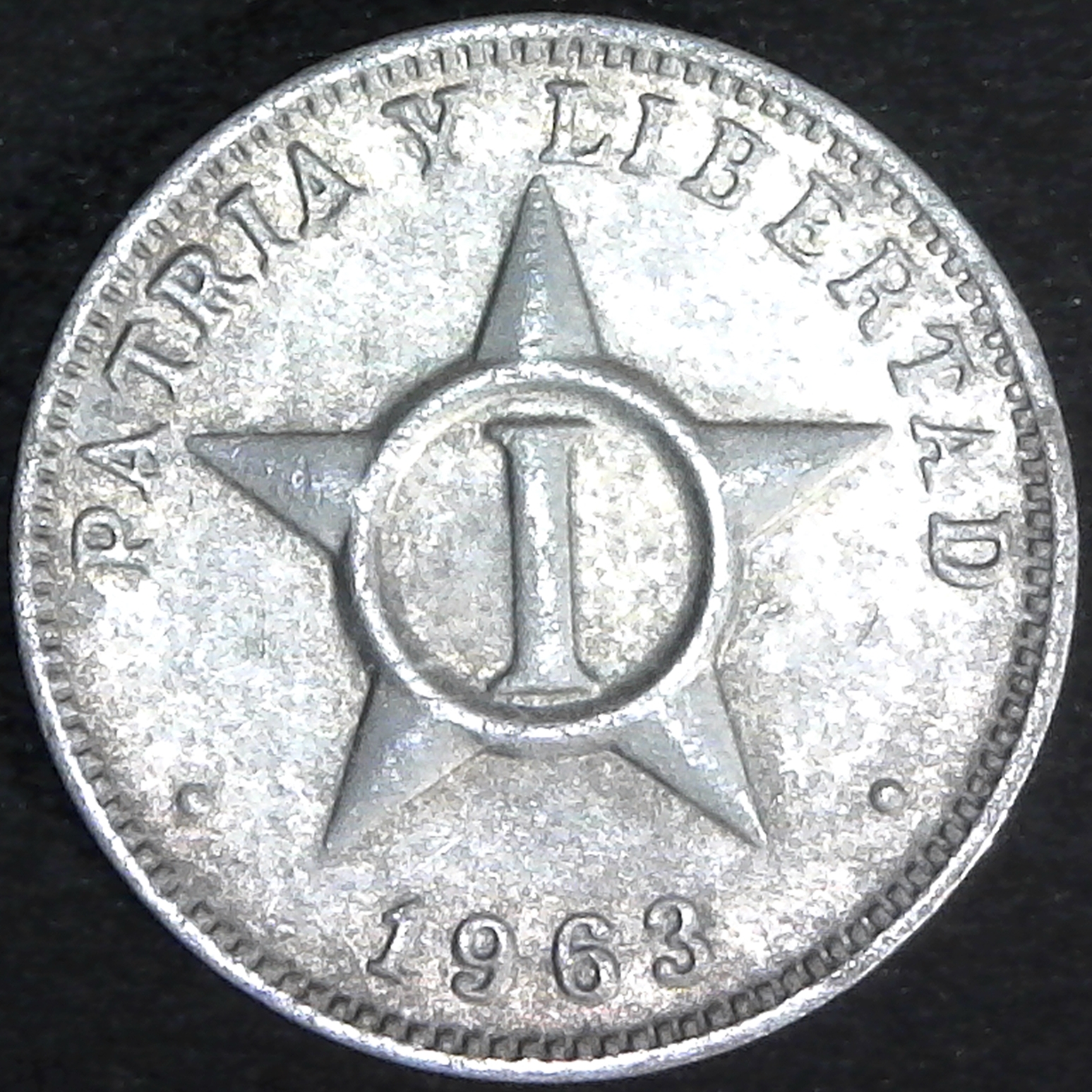 Cuba one Centavo 1963 rev.jpg