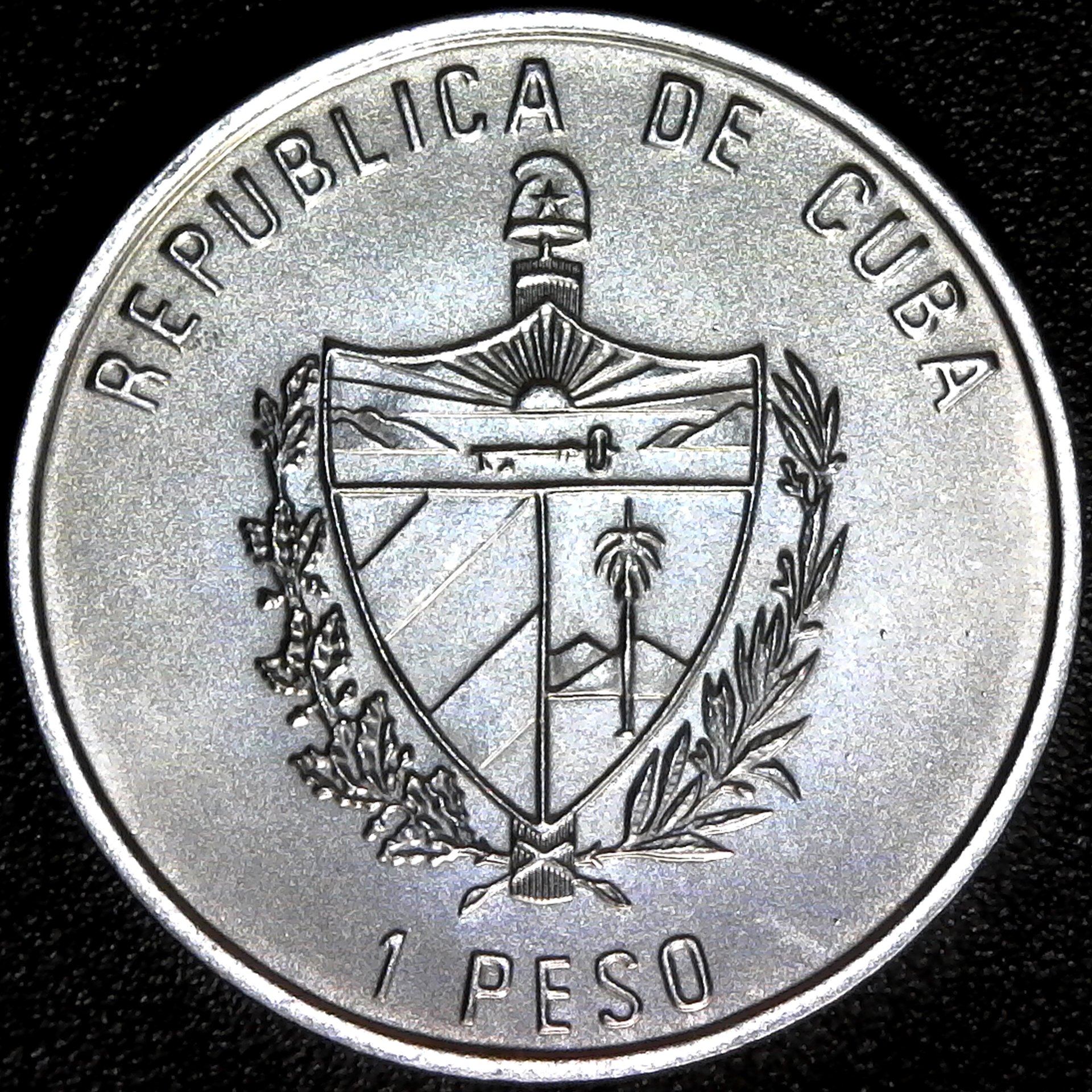 Cuba One Peso Avellanedas 2001 rev.jpg