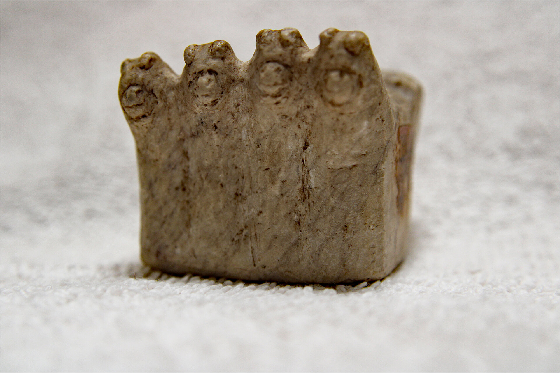 D-Camera Ancient Egyptian carving 1, eBay 146.2 g, 47x45x35 12-3-20.jpg