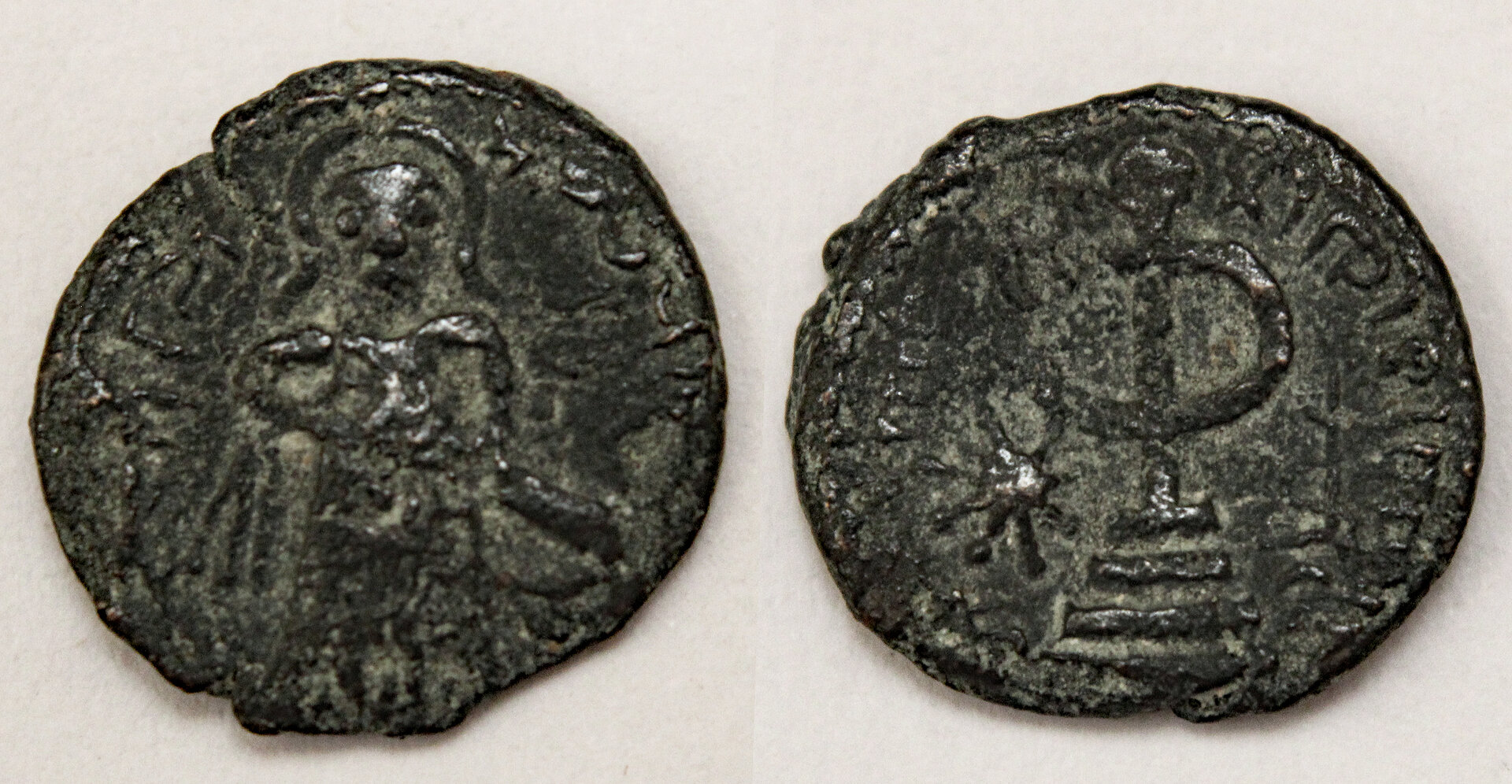 D-Camera Arab Umayyad Fals Amman Abd al-Malik ibn Marwan AH 73-78(693-697) 2.7g 6-17-21.jpg