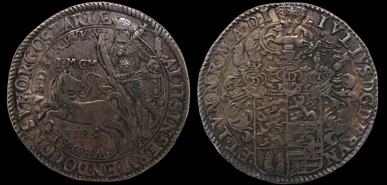 D-Camera Brunswick-Wolfenbuttle thaler, Goslar, Brillentaler, 1589 29 grams, 8-31-20.jpg